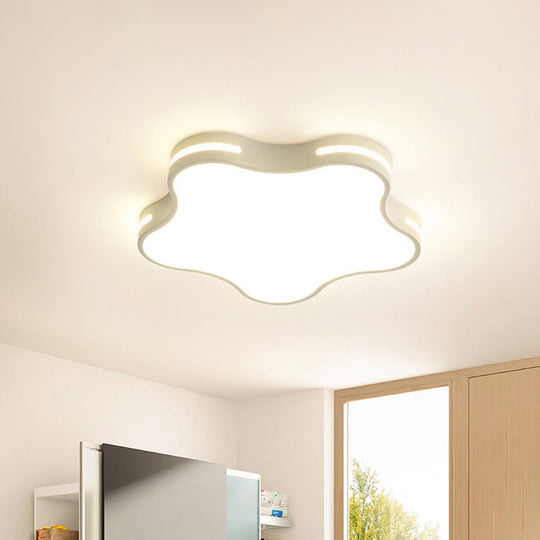 White Acrylic Led Ceiling Flushmount - Minimalist Star Design 19.5’ Wide