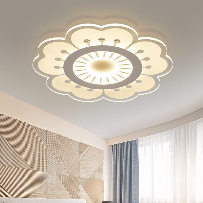 Contemporary Acrylic Led Flush Mount Ceiling Fixture - Flower Design 16.5/20.5 Wide White