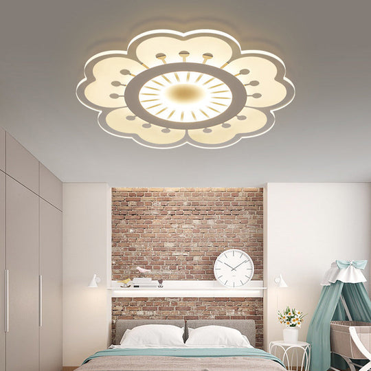 Contemporary Acrylic Led Flush Mount Ceiling Fixture - Flower Design 16.5’/20.5’ Wide White