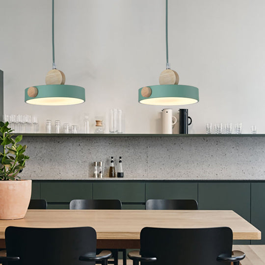 Minimalist Metal Drum Pendant Ceiling Light With 1 Hanging Lamp In Green - Ideal For Dining Room