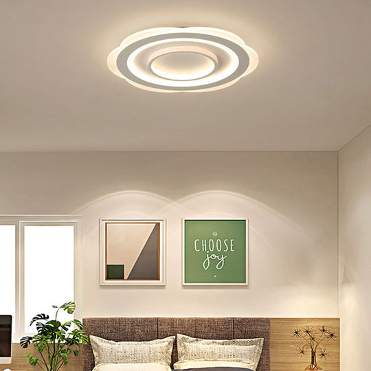 Modern Acrylic Flower Ceiling Light - 16/19.5/23.5 Flushmount For Living Room In Warm/White