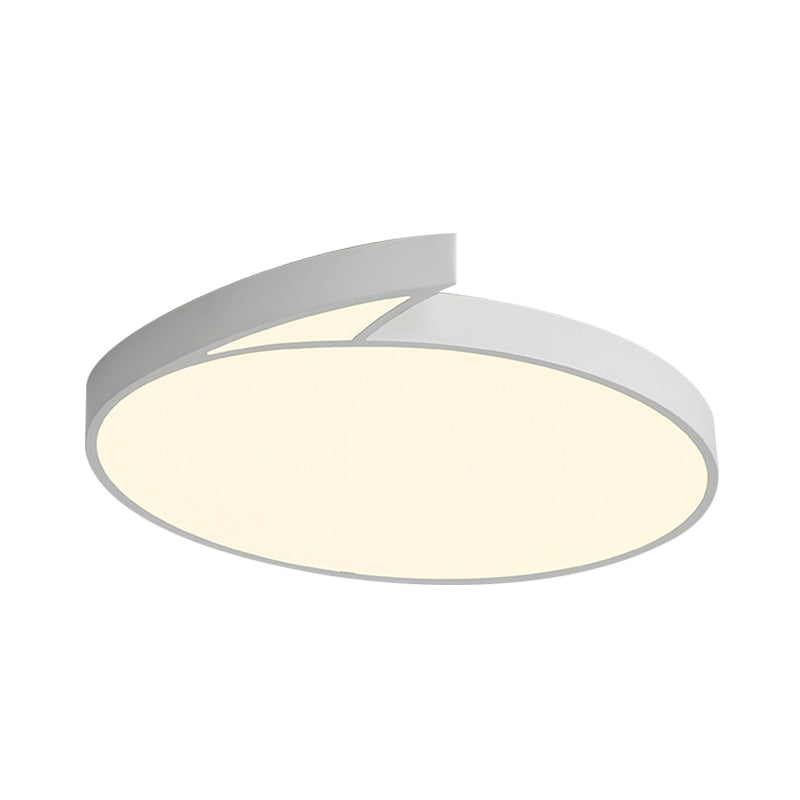Modern Round Flush-Mount Ceiling Light - Black/White 18/21.5 Led Acrylic Flushmount With Fin Detail