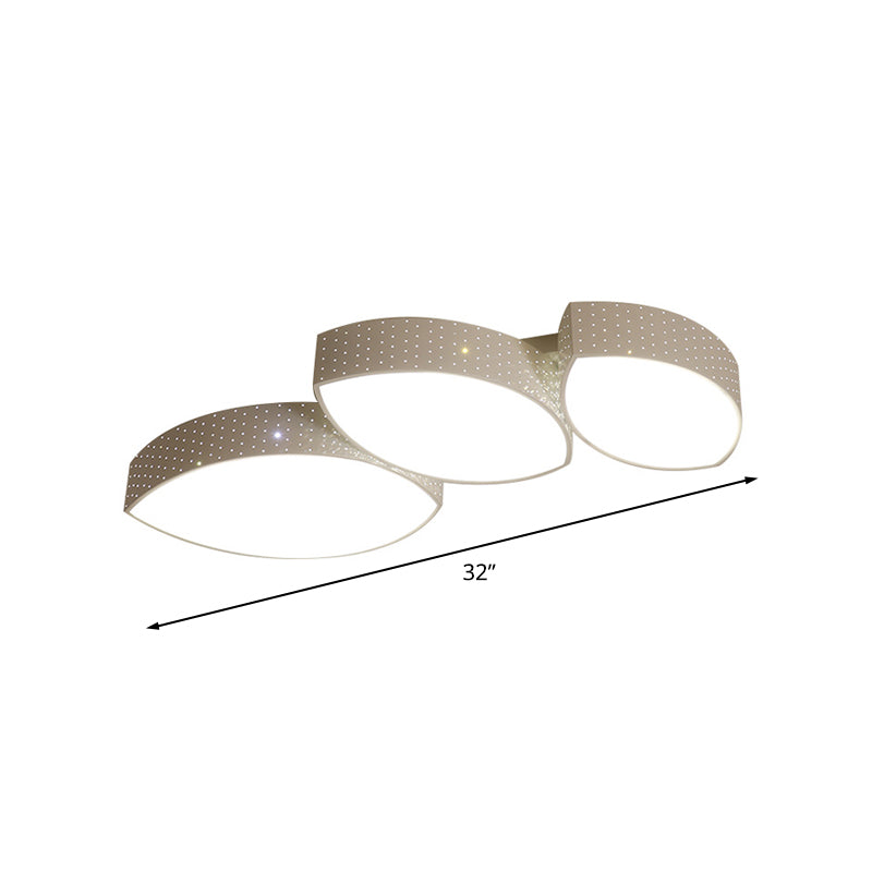 Minimalist 3 - Leaf Led Ceiling Flush Lamp In White - Metal Living Room Fixture