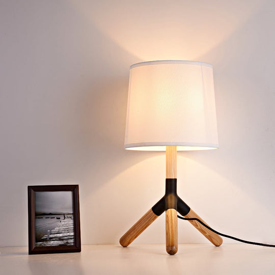 Simplicity Wood Tri-Leg Table Lamp With 1 Light And White Barrel Fabric Shade - Perfect For