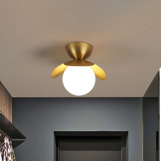 Modern Petal Ceiling Mounted Brass Led Flushmount Light Fixture