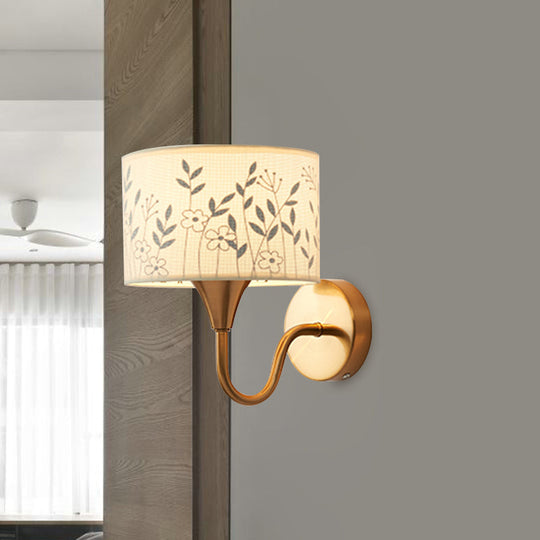 Deer/Leaf Pattern Brass Wall Sconce With Gooseneck Arm For Classic Bedroom Lighting