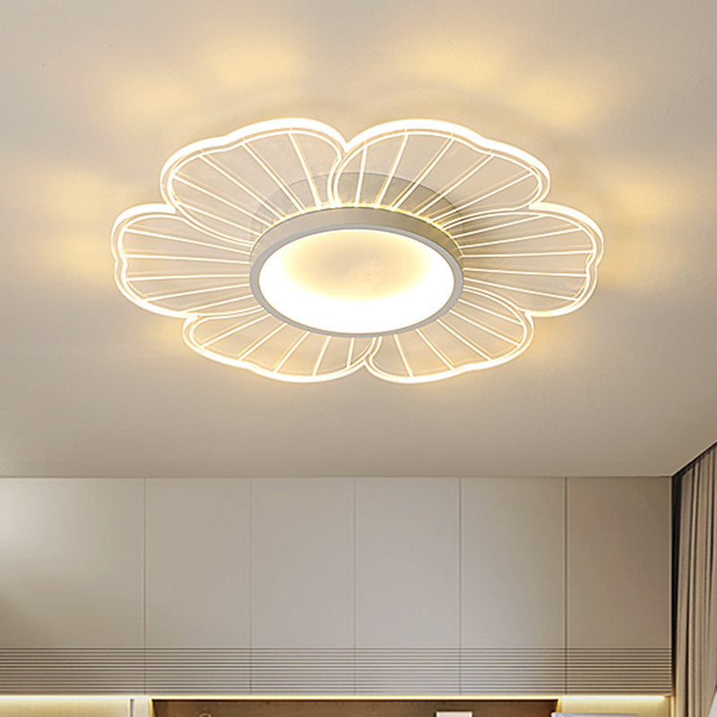 Contemporary White Flower Flushmount Led Lamp - Ultra - Thin & Versatile Sizes In Warm Light / 16.5’
