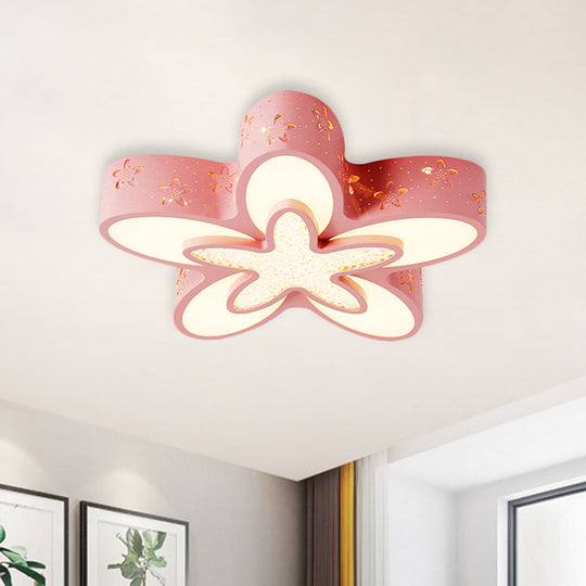 Flower - Shaped Led Cartoon Flush Ceiling Light For Kids’ Bedrooms In Pink/Blue