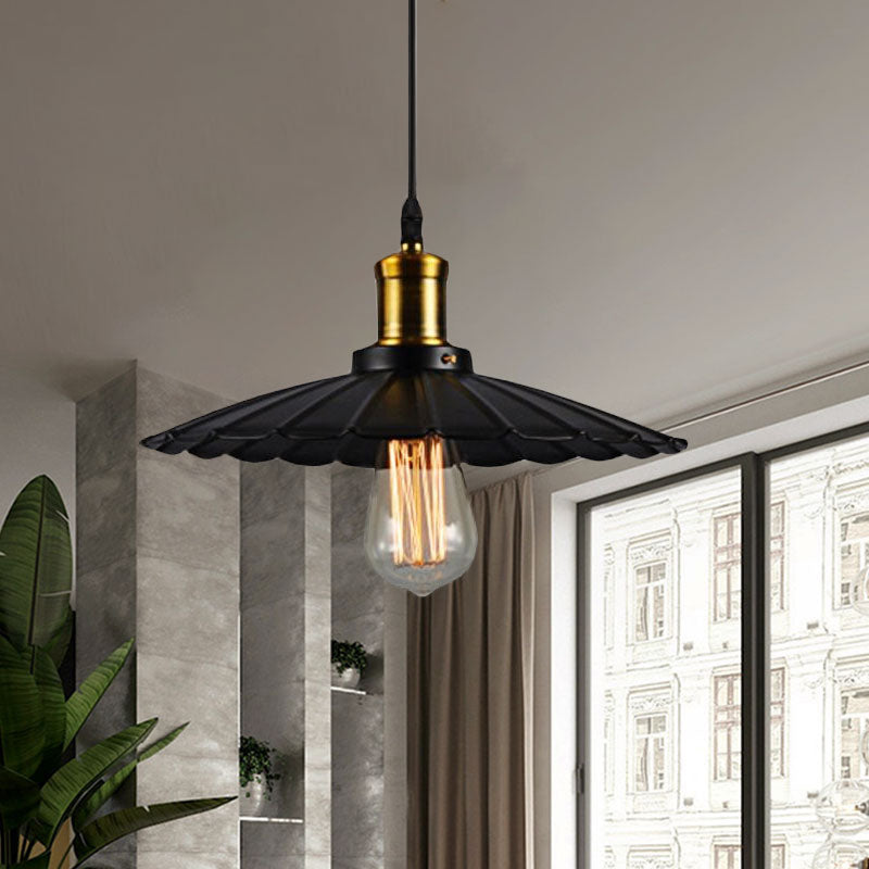 14’/16’ Dia Industrial Scalloped Pendant Light 1 Head Metallic Ceiling Lamp In Black/White