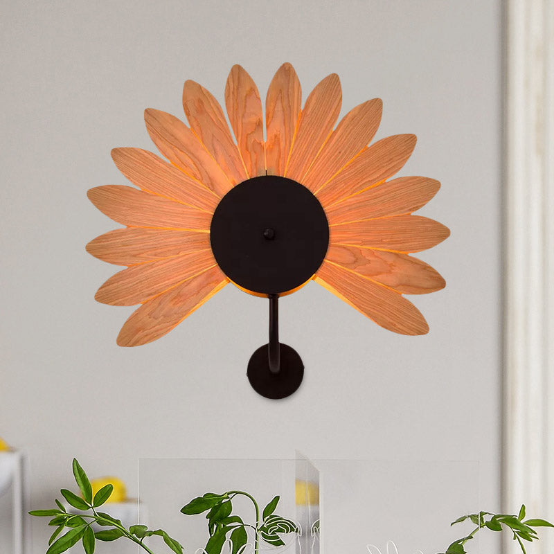 Handmade Wood Veneer Wall Sconce With Modern Stylish Design And 1 Light - Perfect For Restaurants