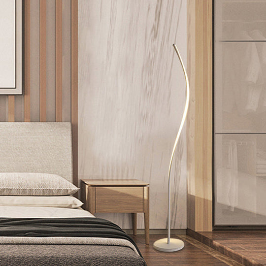 Nordic Led Floor Reading Lamp: Curved Metallic Stand For Living Room Black/White