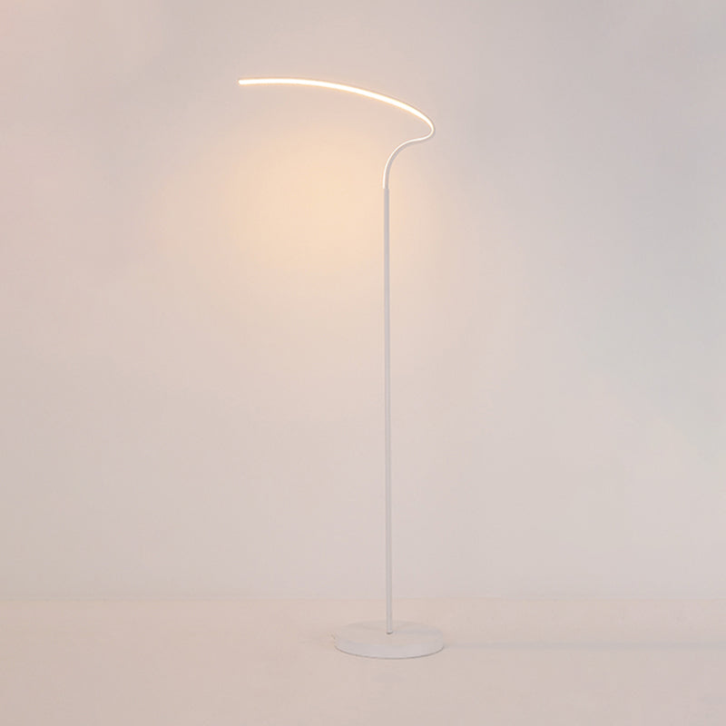 Modern Curved Led Floor Lamp: Stylish Metal Standing Light In Black/White