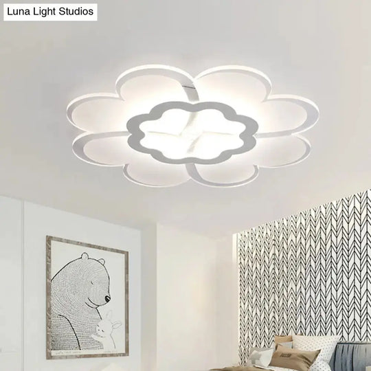 Minimalist Flush Mount Led Ceiling Lamp In White With Ultrathin Design & Acrylic Finish