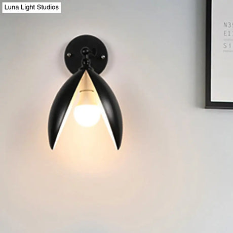 Blooming Bud Wall Light - Modern Metal 1-Light Mounted For Living Room (Black/White)