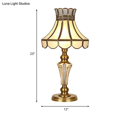 Classic Scalloped Night Table Lamp With Gold Finish And Crystal Accent