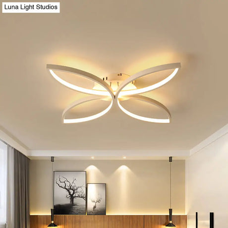 Clover Metallic Led Ceiling Light In Warm/White - Modern Semi Flush Mount 23’/29’ Wide