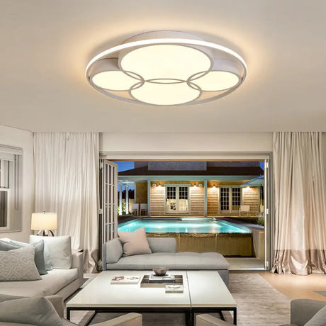 Contemporary Led Flush Mount Ceiling Light With Frosted Diffuser White / Warm
