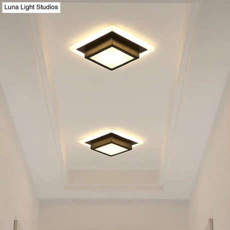 Contemporary Mini Round/Square Flush Mount Ceiling Light In Black/White With Metal Finish - Led