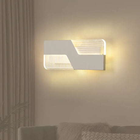 Curved Nordic Led Metal Sconce Lamp: Black/White Wall Mount For Bedside In Warm/White Light White /