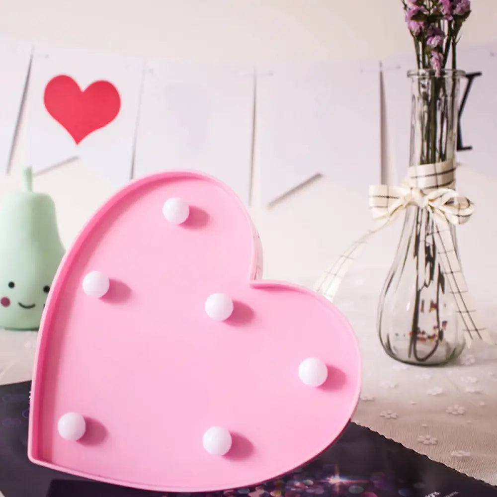 Led Heart Shaped Battery Nightstand Lamp Decorative Plastic Bedroom Wall Lighting Pink / Small