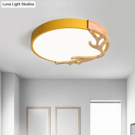 Metal Nordic Flush Mount Spotlight With Antlers - Round 1-Light Light Yellow / 12 White