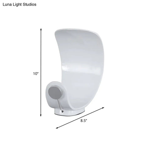 Minimalist Moon Shape Led Metallic Table Lamp With White Finish For Bedside Lighting