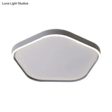 Minimalist Pentagon Ceiling Mounted Led Flushmount Light - Acrylic 16’/19.5’ Width Grey White/Warm