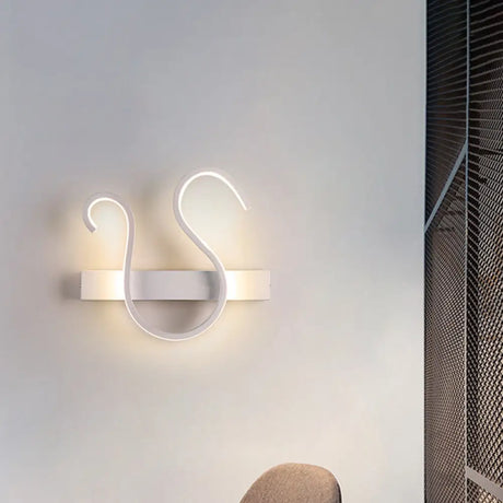 Minimalist Swirl Led Wall Light Fixture For Living Room In Warm/White White / Warm