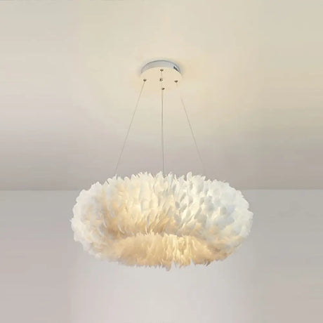 Minimalist White Feather Chandelier Pendant Light For Girls’ Bedroom / 27.5’ Circline