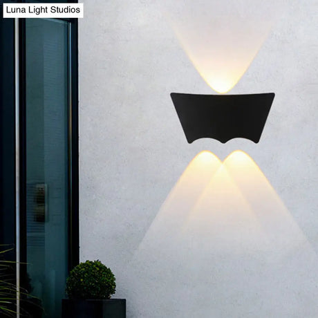 Modern Black Geometric Led Wall Sconce In Warm/White Light