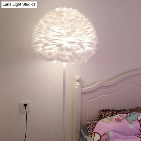 Modern Feather Stand Up Lamp - 18/21.5 Wide Dome Floor Light For Living Room In White/Pink/Orange