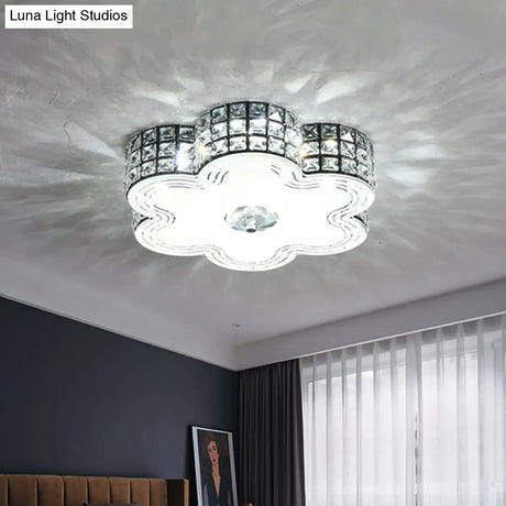 Modern Led Flush Mount Light With Square - Cut Crystals And Floral Design 15.5’/19.5’ Width