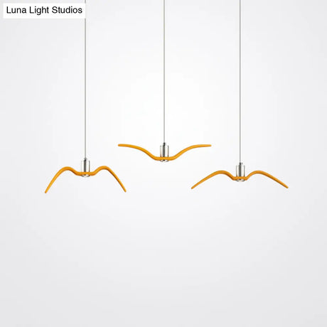 Modern Seagull Pendant Light: Led Metal Hang Lamp For Dining Room Yellow / B
