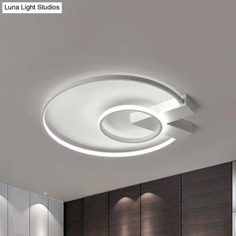 Modern Single Light White/Gold Flushmount Ceiling Fixture With Acrylic Panels