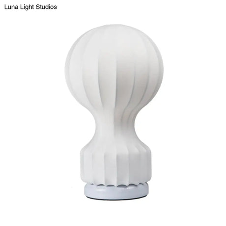 Modern White Curved Desk Lamp - Small Fabric Table Light For Living Room