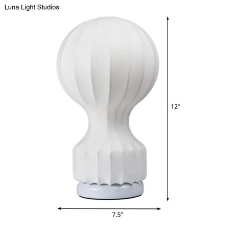 Modern White Curved Desk Lamp - Small Fabric Table Light For Living Room