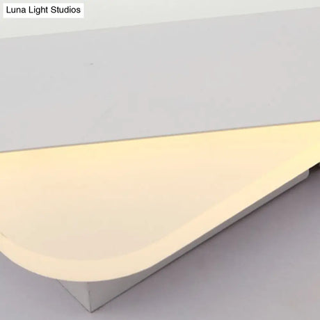 Modern White Led Rhombus Ceiling Light For Bedroom - 19.5’/23.5’ Wide Flush Mount