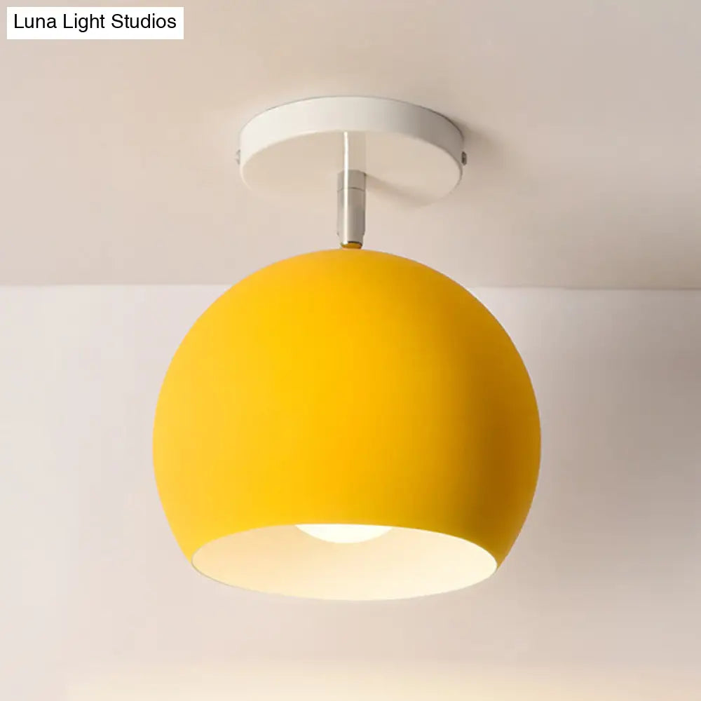 Nordic Style Round Ceiling Flush Mount Light With Metal Aisle Close To Lighting