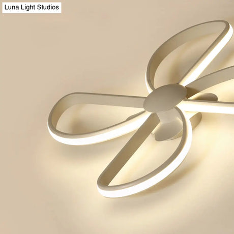 Nordic Stylish Led Ceiling Lamp - Blossom Shape Ideal For Kid’s Bedroom