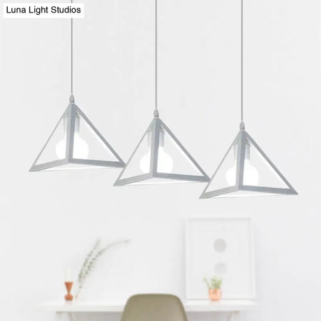 Retro Industrial Hanging Lamp With 3 Triangle Metallic Heads And Wire Guard In Black/White