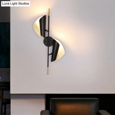 Ribbed Curved Sheet Sconce - Postmodern 2 Heads Wall Mount Lighting For Stair Black & Gold