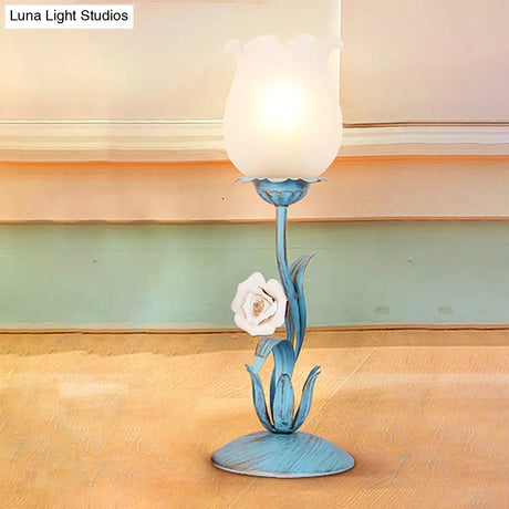 Romantic Pastoral Blue/Pink Metal Nightstand Lamp For Living Room - Bulb Blossom Table Lighting
