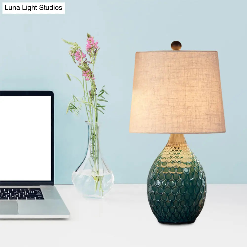 Rustic Silver Grey/Beige Barrel Table Lamp With Ceramic Pedestal