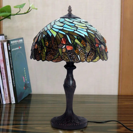 Sarah - Hand Hand Cut Glass Coffee Night Light Spiral Pattern 1 Head Tiffany Table Lighting with Scallop-Trim Coffee