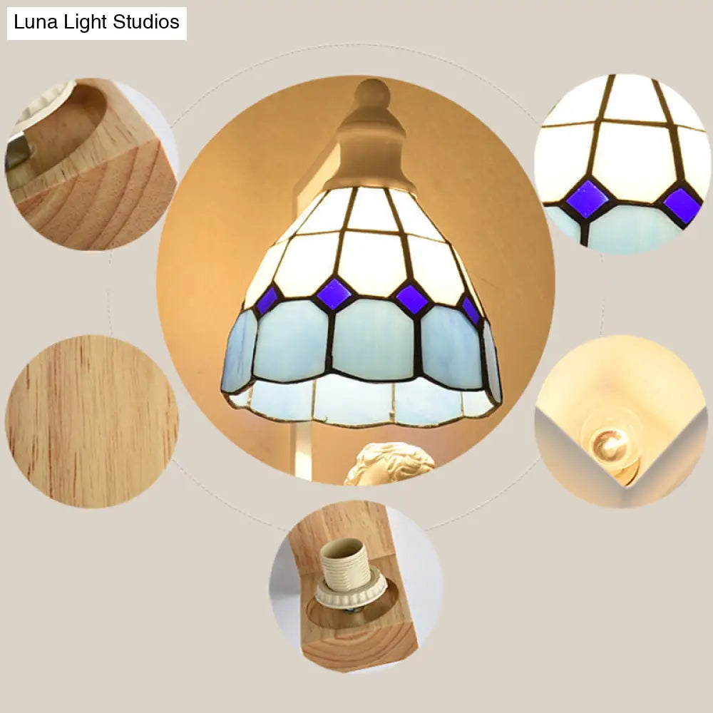 Scalloped Stained Glass Wall Sconce With Cupid Decoration - Tiffany 1-Light Fixture In Multicolor