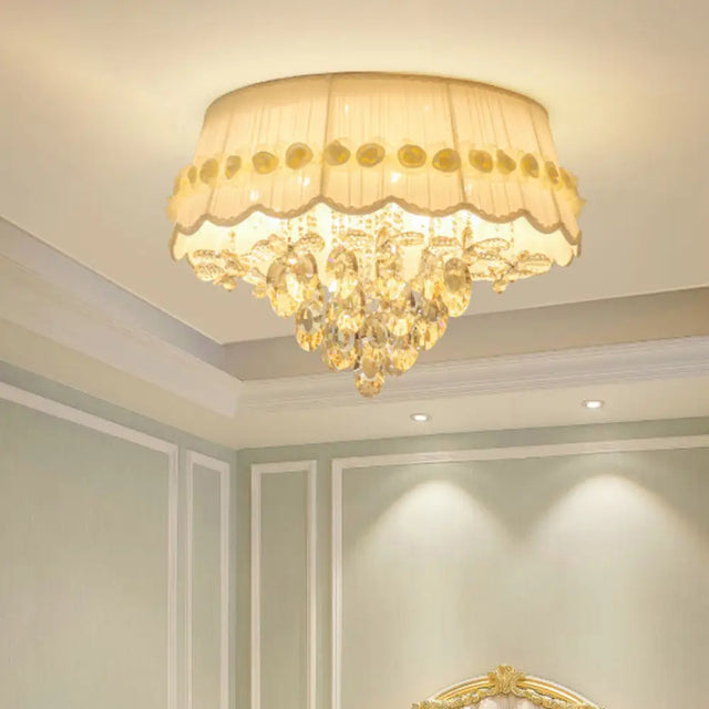 Simple Style White Scalloped Flush Mount Light With Crystal Drops (6/8 Heads) 6 /