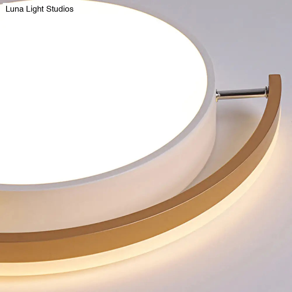 Sleek 16’/19.5’ Wide Led Flush Ceiling Light In Metallic Black/Gold For Bedroom White