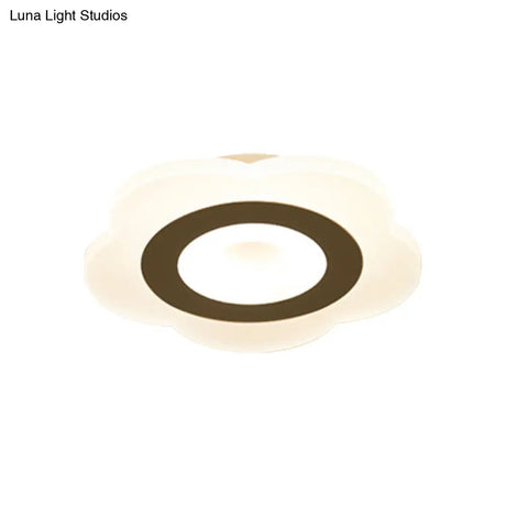 Sleek Led Ceiling Light With Acrylic Shade For Narrow Spaces