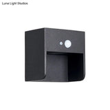 Sleek Metal Black Solar Wall Lamp - Stylish Pathway Lighting