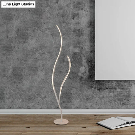 Sleek Metallic Branch Floor Reading Lamp - Modern Led Standing Light For Study Room